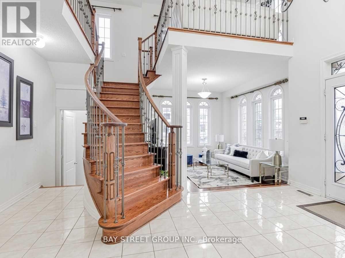 80 GEDDINGTON CRESCENT - 4
