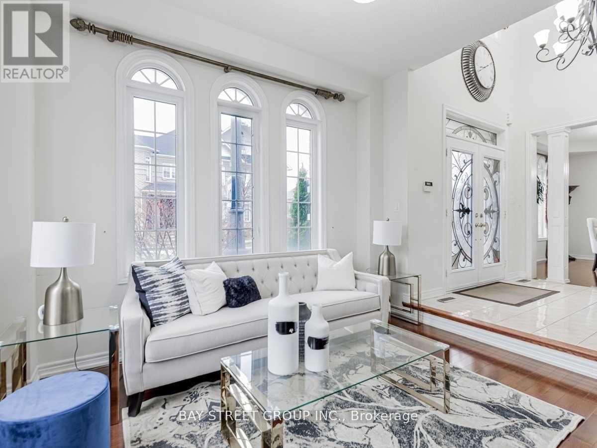 80 GEDDINGTON CRESCENT - 5
