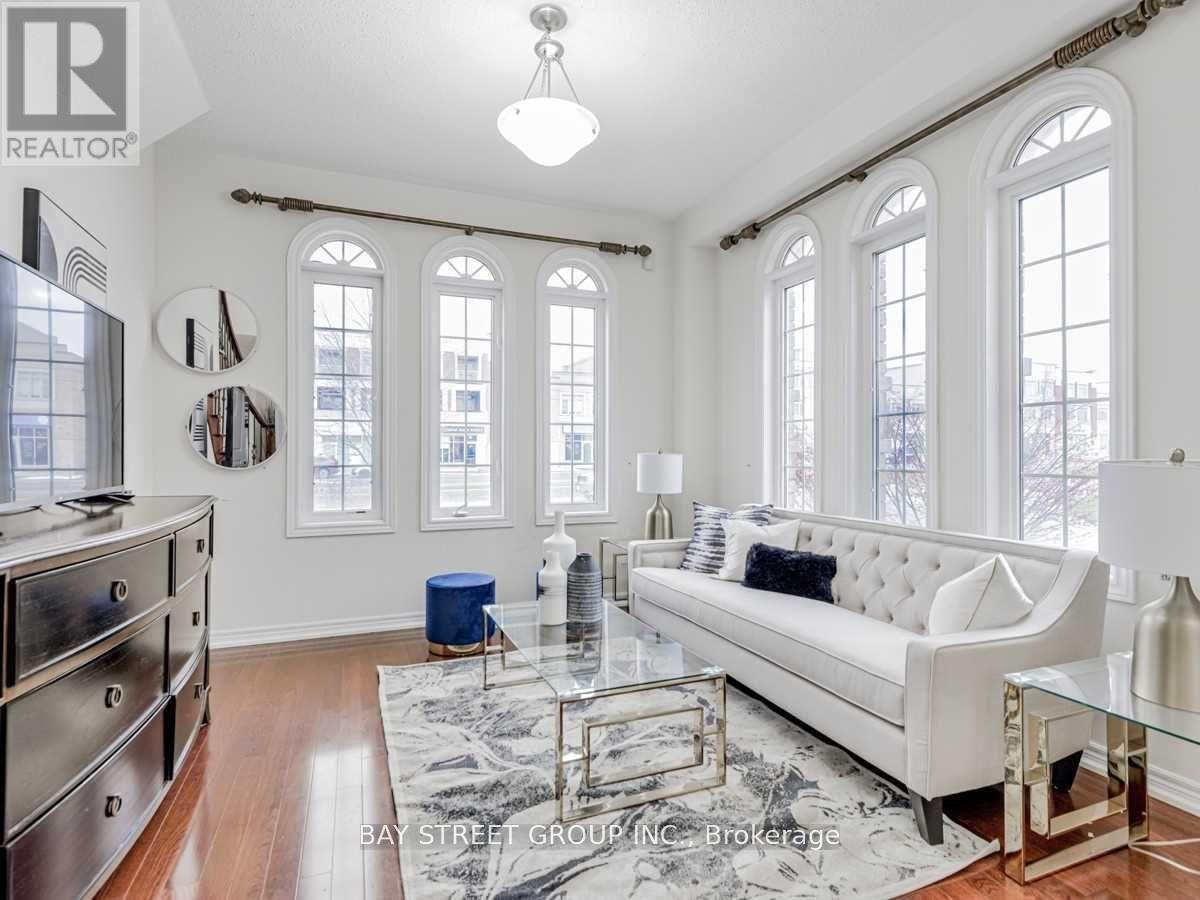 80 GEDDINGTON CRESCENT - 6