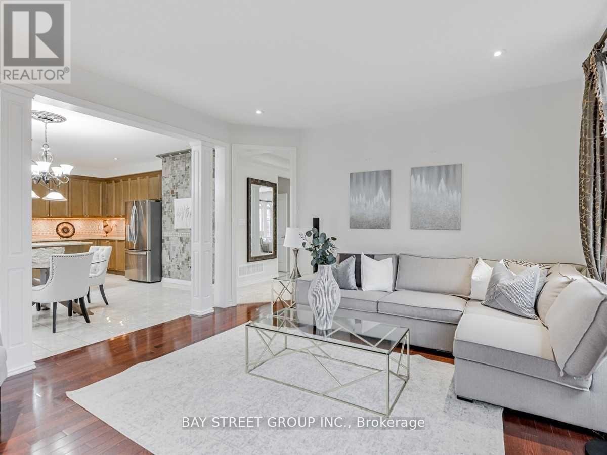 80 GEDDINGTON CRESCENT - 9