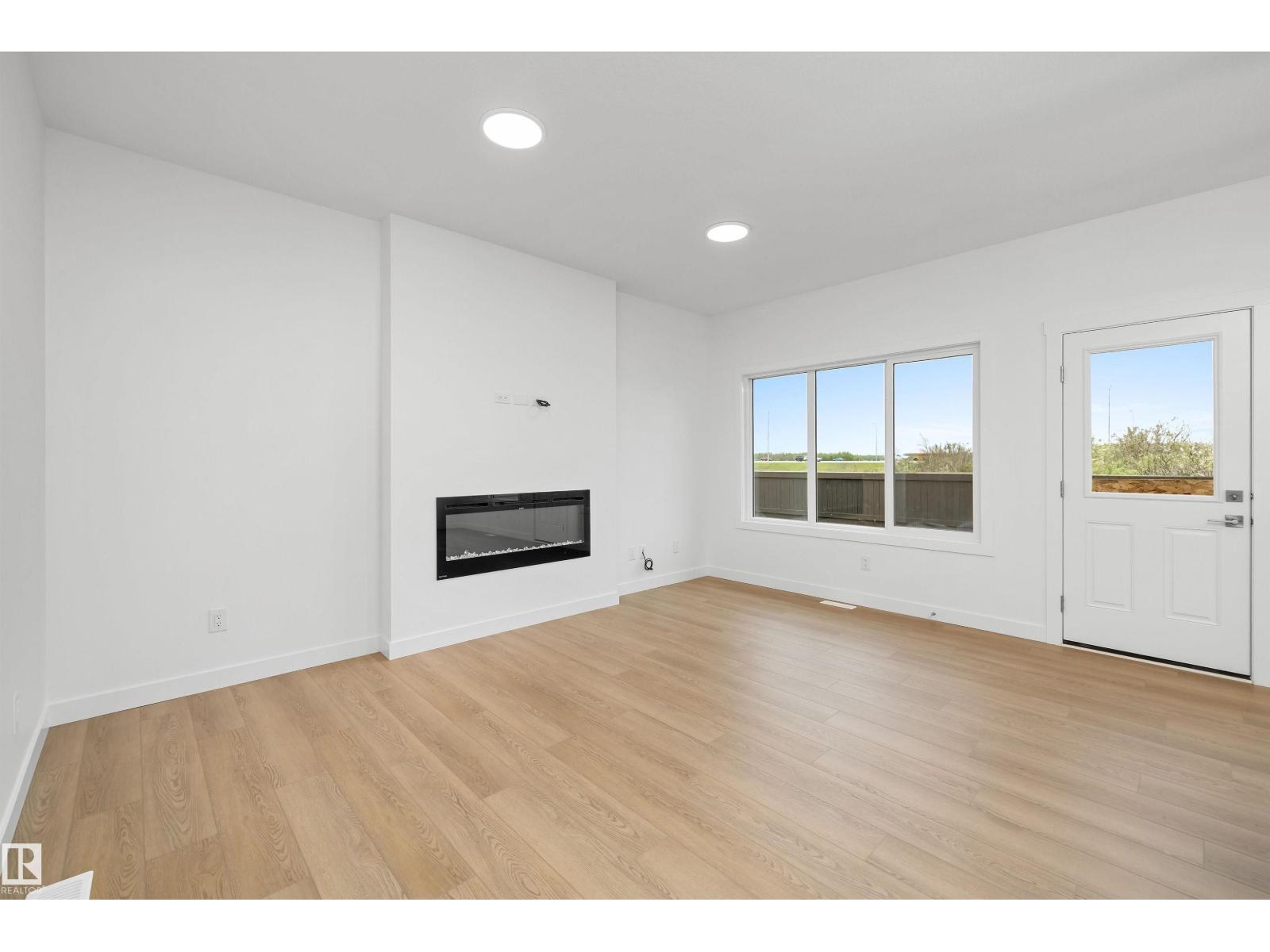 8520 183 AV NW - 20