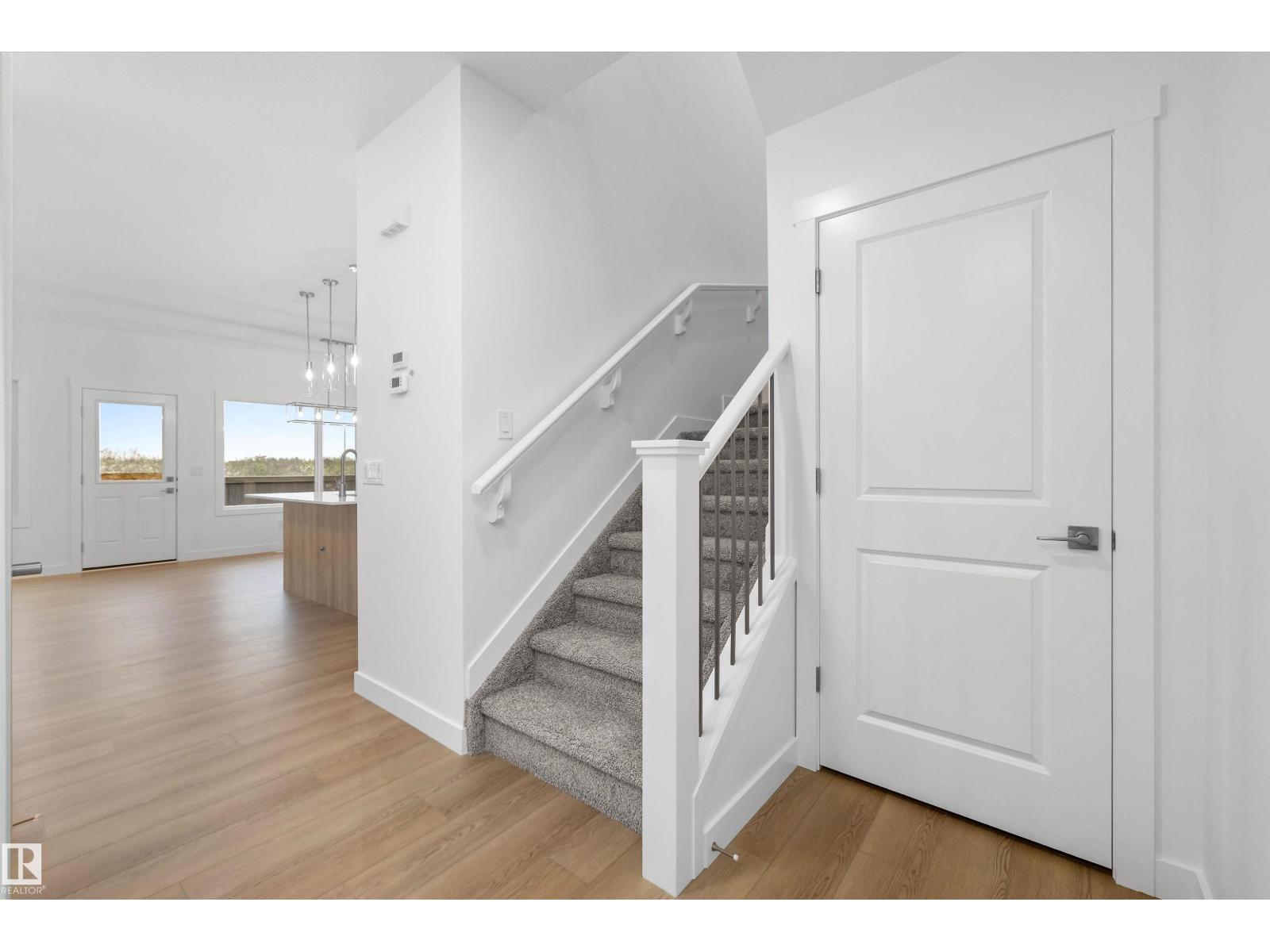 8520 183 AV NW - 5