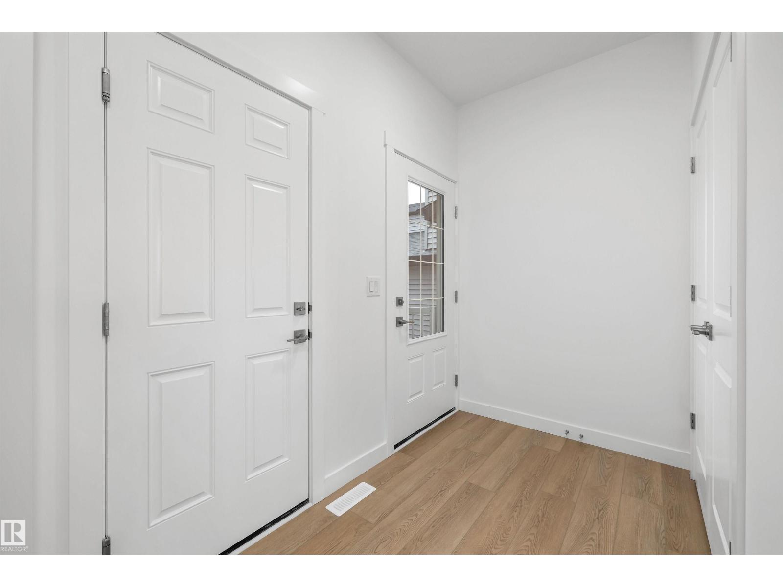 8520 183 AV NW - 3