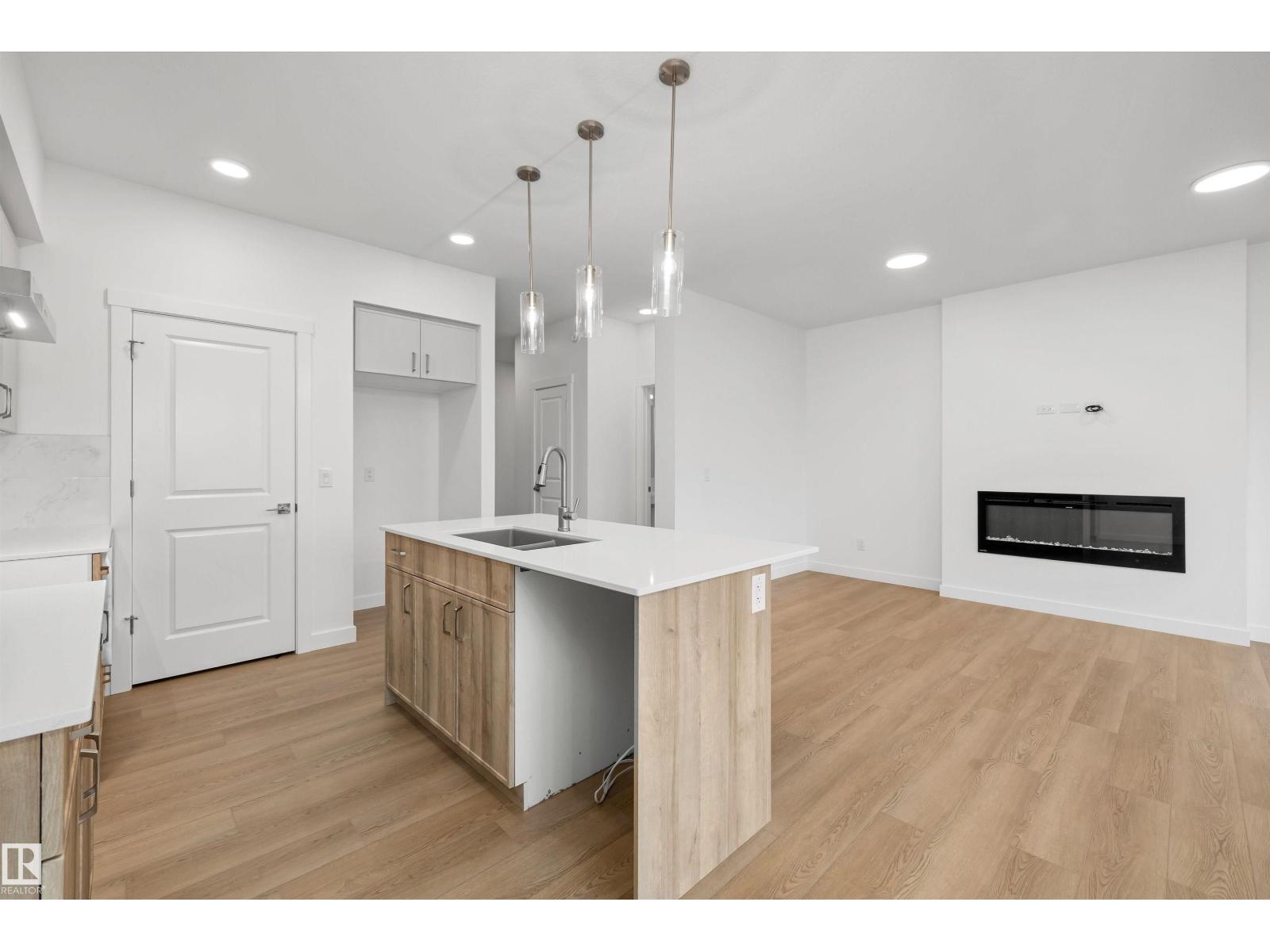 8520 183 AV NW - 11