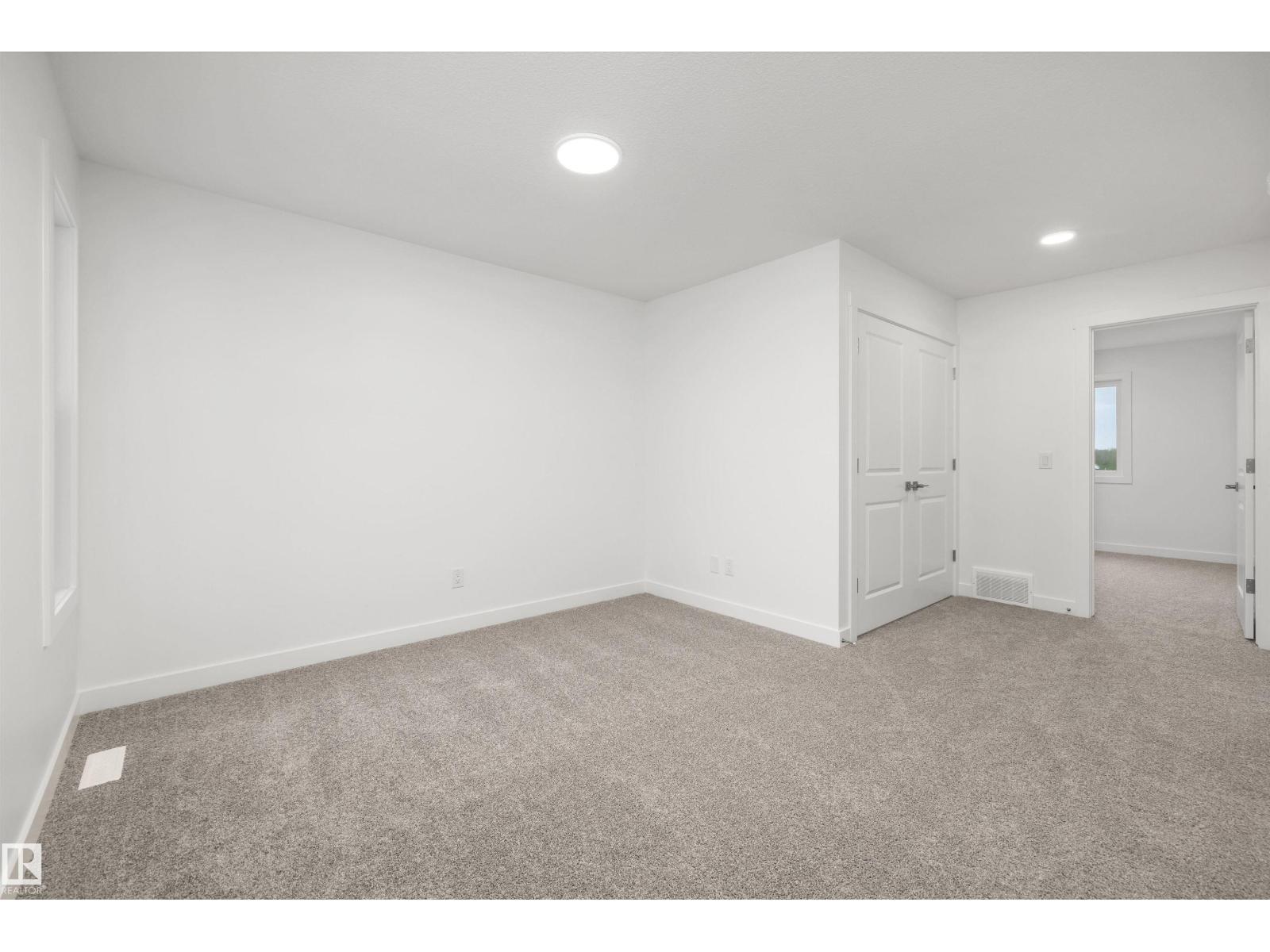 8520 183 AV NW - 22