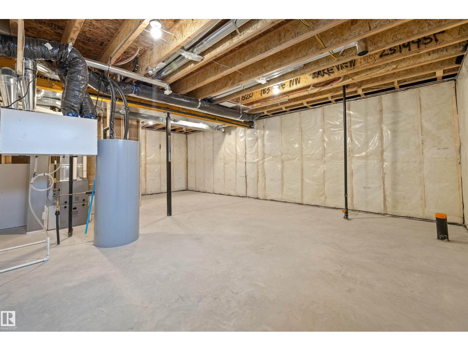 8520 183 AV NW - 42