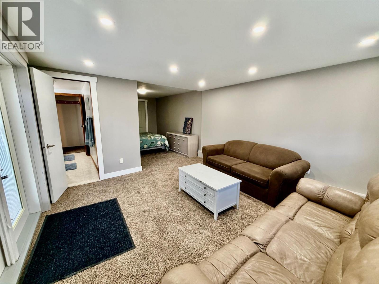 10704 Pinecrest Lane - 27