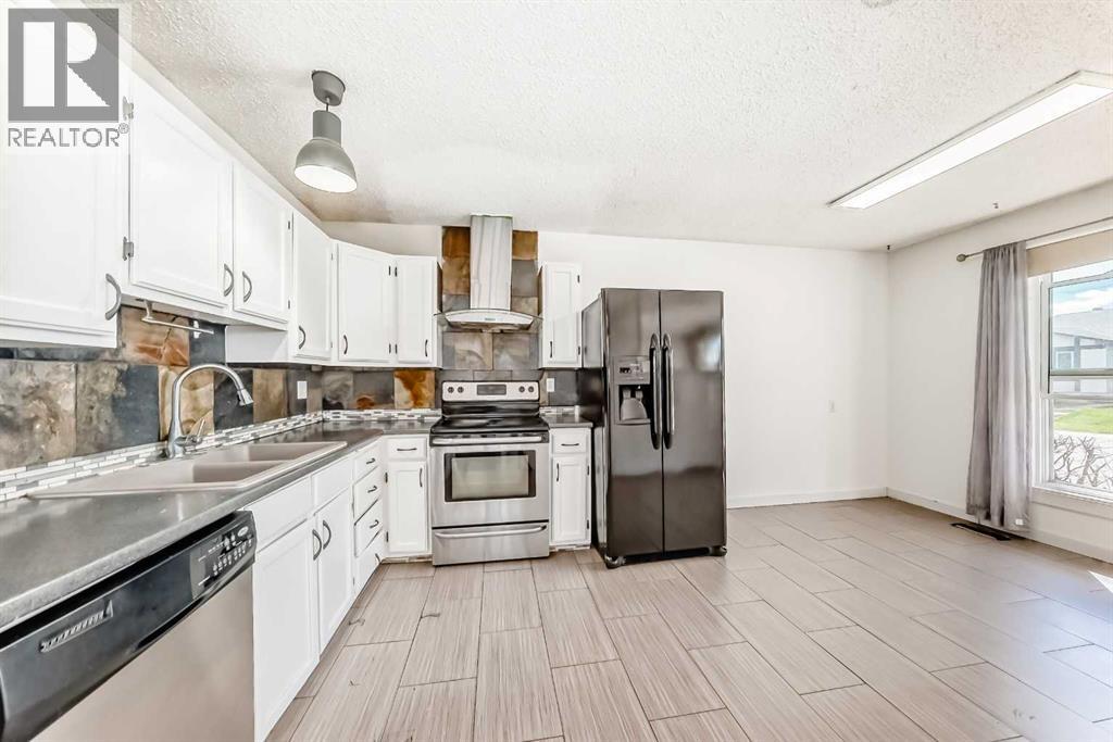 4208 58 Street NE - 6