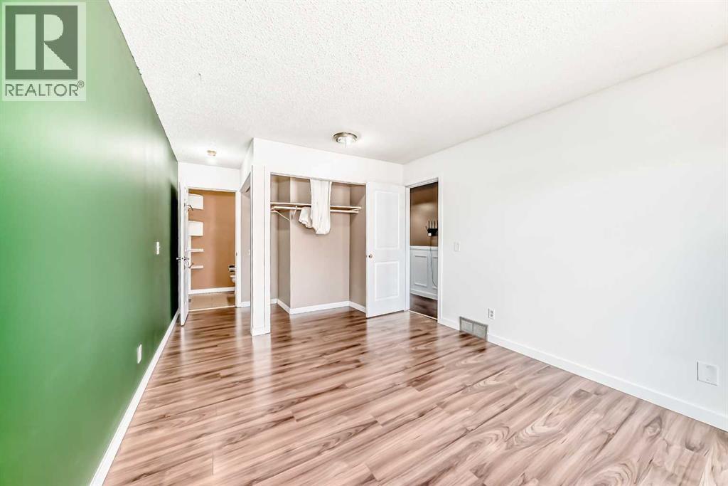4208 58 Street NE - 8