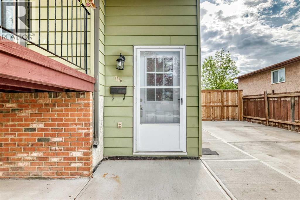 4218 38 Street NE - photo 3