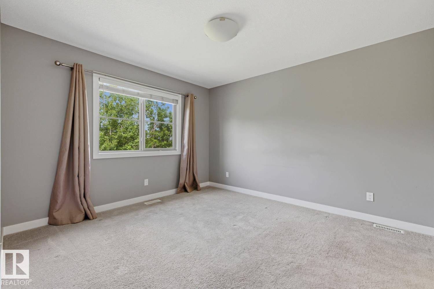 37 GREENBURY MR — photo 49