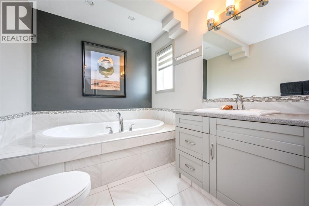 6902 115B Street - 27