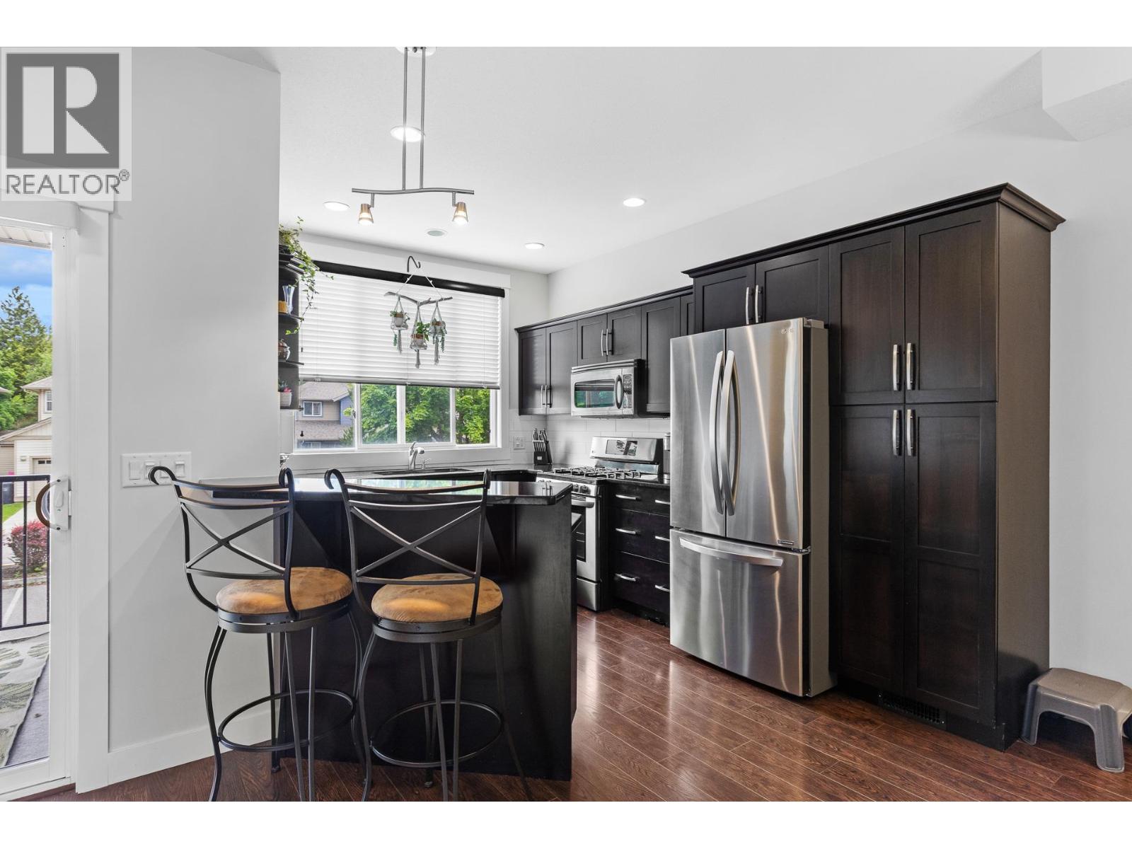 #5 3277 Broadview Road - 8