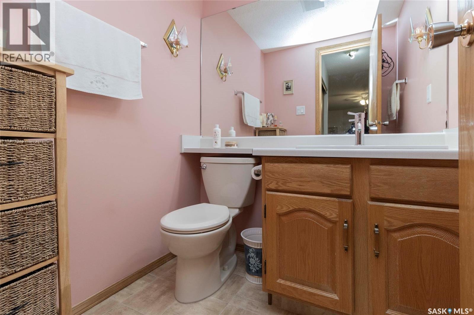 209 410 Main STREET — photo 30