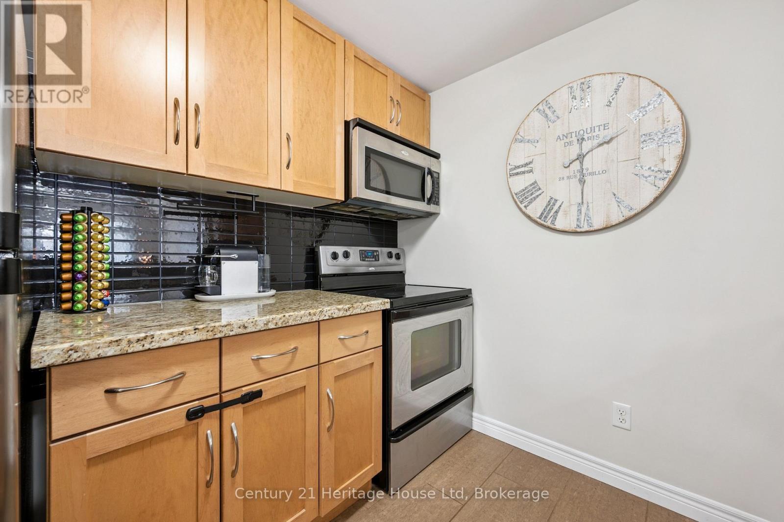 #207 901 PAISLEY ROAD - 24