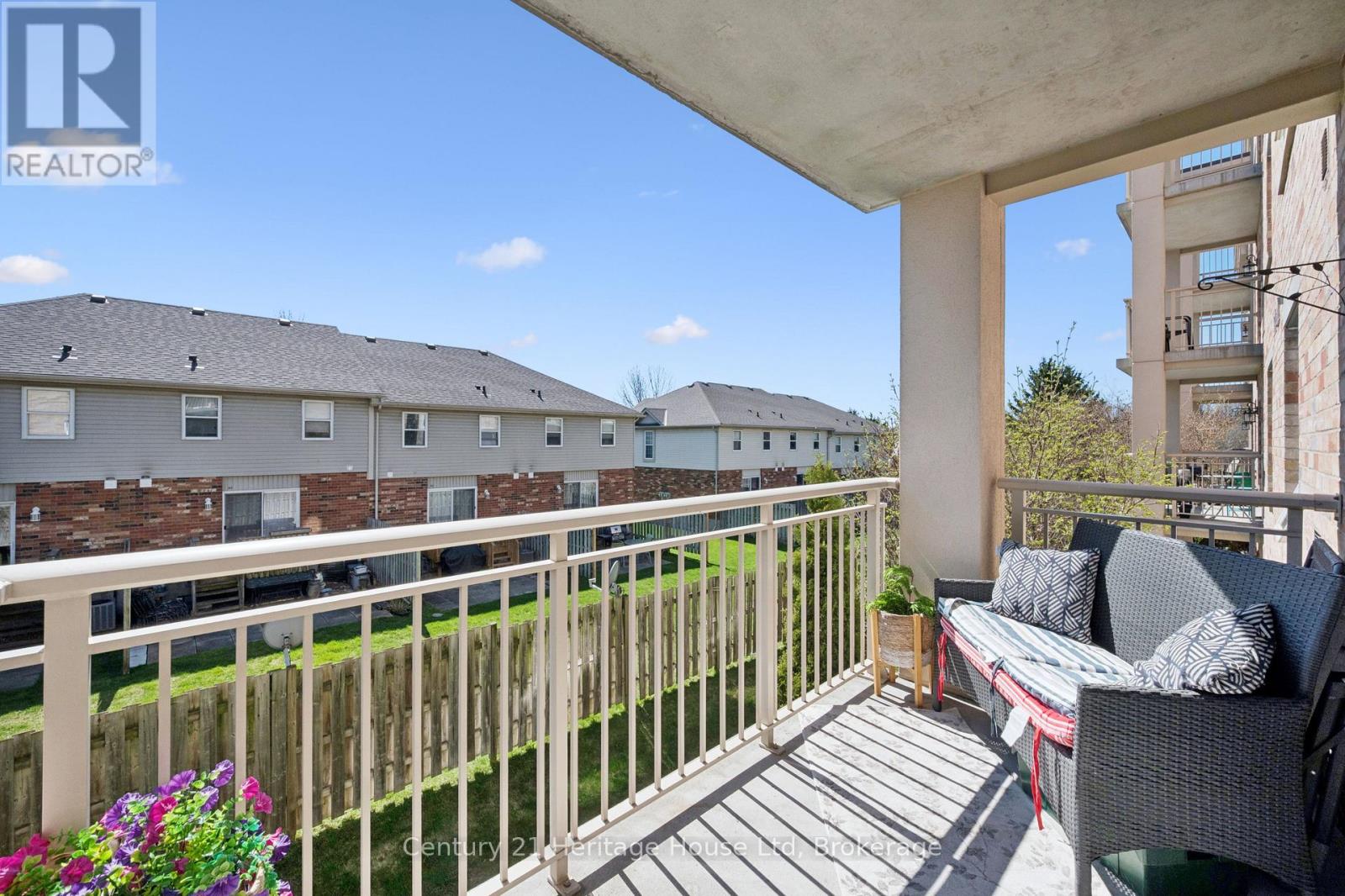#207 901 PAISLEY ROAD - 31