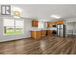 940 County Rd 29 Highway, Elizabethtown Kitley, ON K0G1G0 Photo 17
