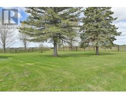 940 County Rd 29 Highway, Elizabethtown Kitley, ON K0G1G0 Photo 37