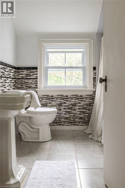 5170 KING Street - Image 39