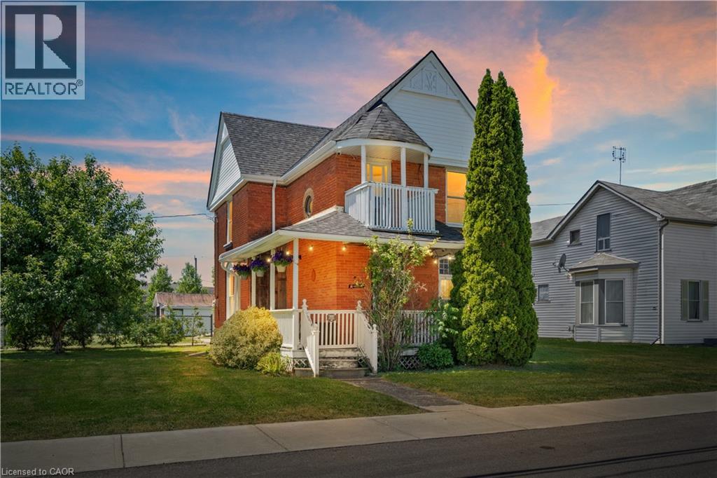 4-bedroom home for sale at 95 KING Street W, Hagersville ON · photo 1 of 50
