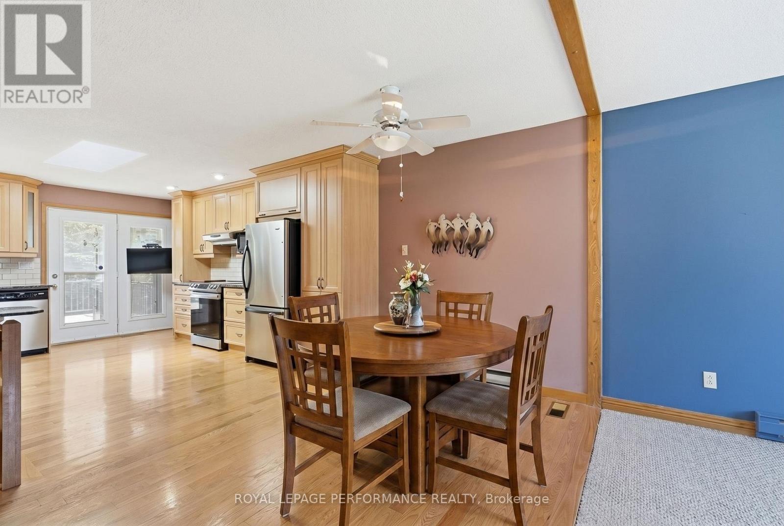 501 CHAMPLAIN STREET - 11