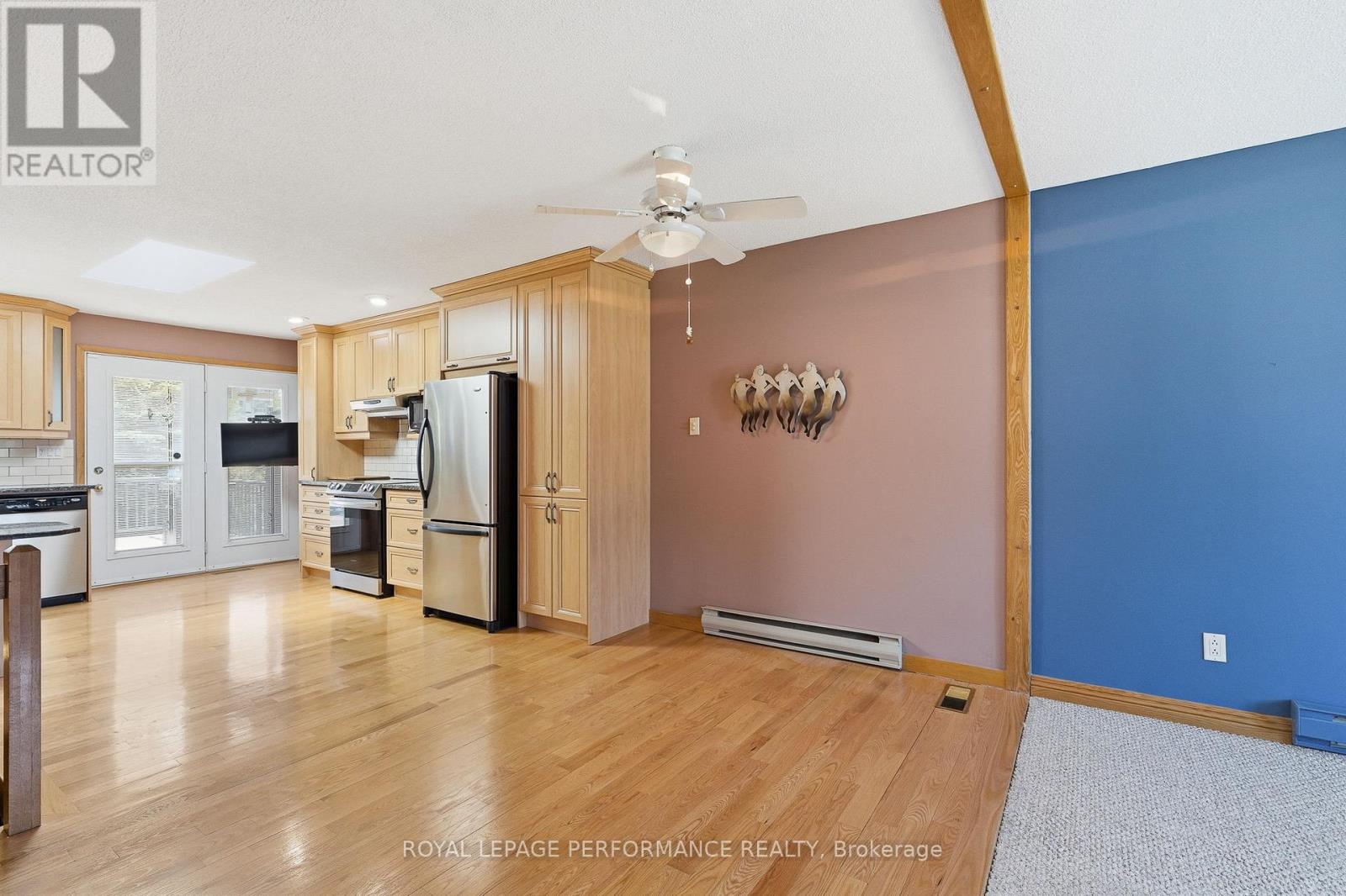 501 CHAMPLAIN STREET - 12