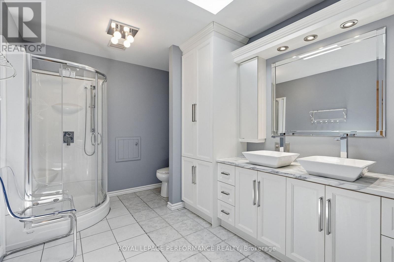 501 CHAMPLAIN STREET - 13