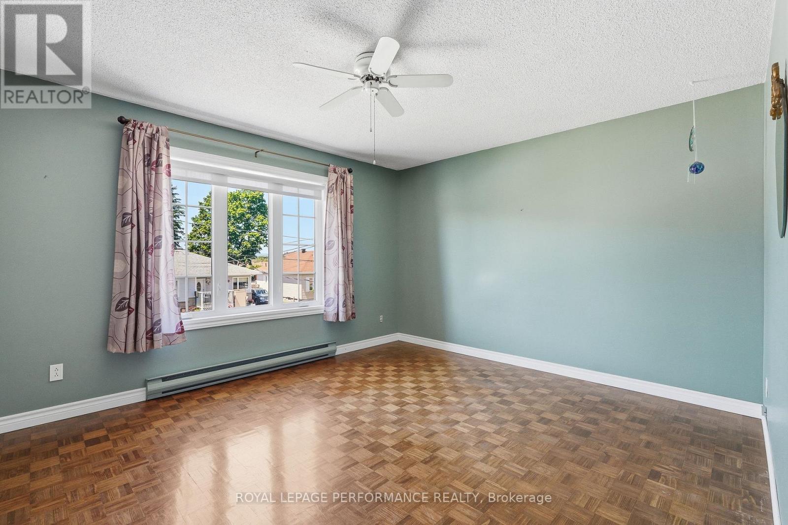 501 CHAMPLAIN STREET - 15