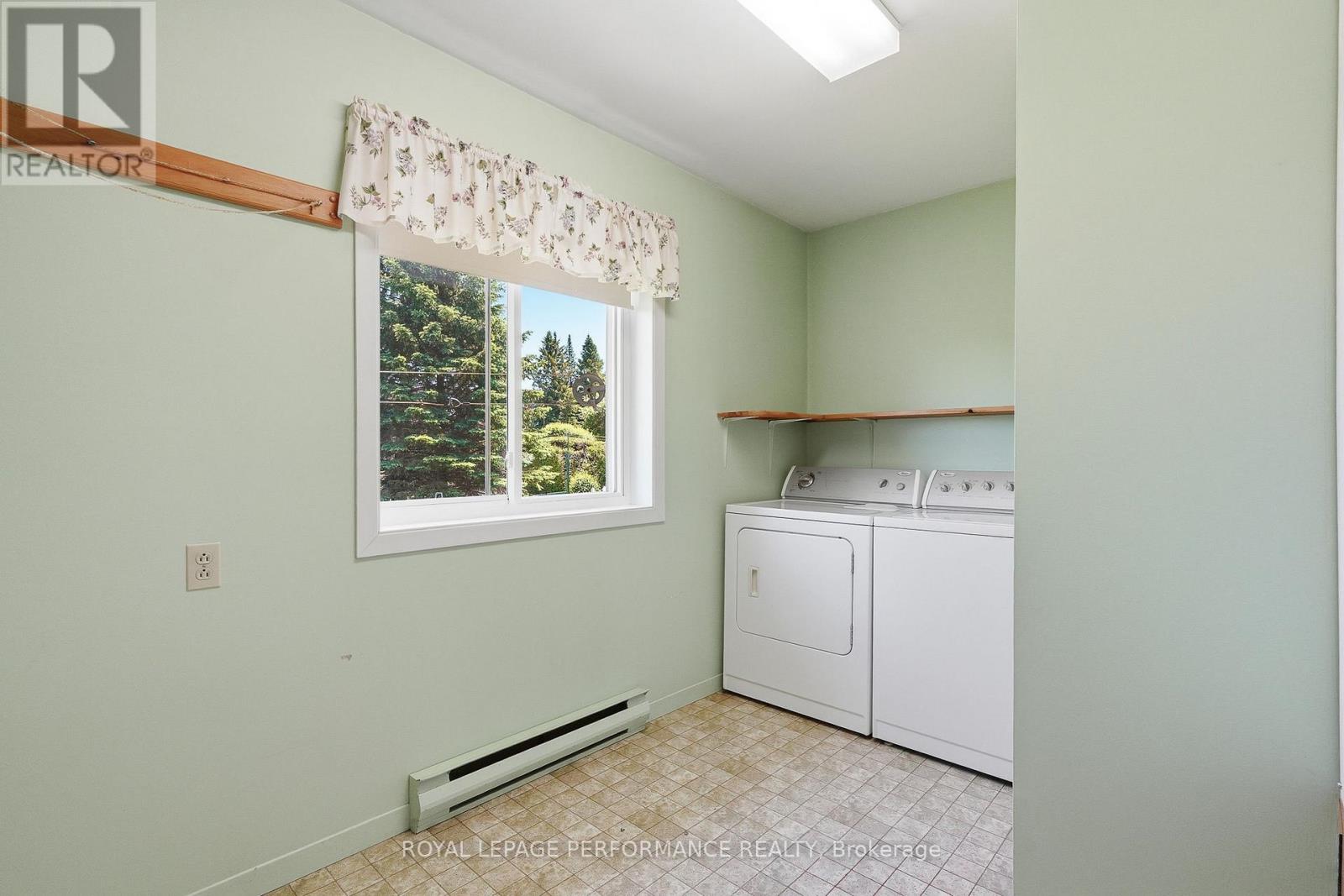 501 CHAMPLAIN STREET - 21