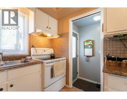 Kitchen - 3 Goldmere Drive, Chatham, ON N7M5R3 Photo 10