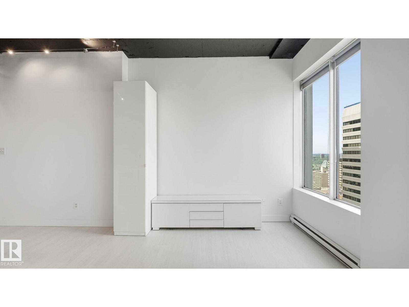 #1707 10024 JASPER AV NW - 11