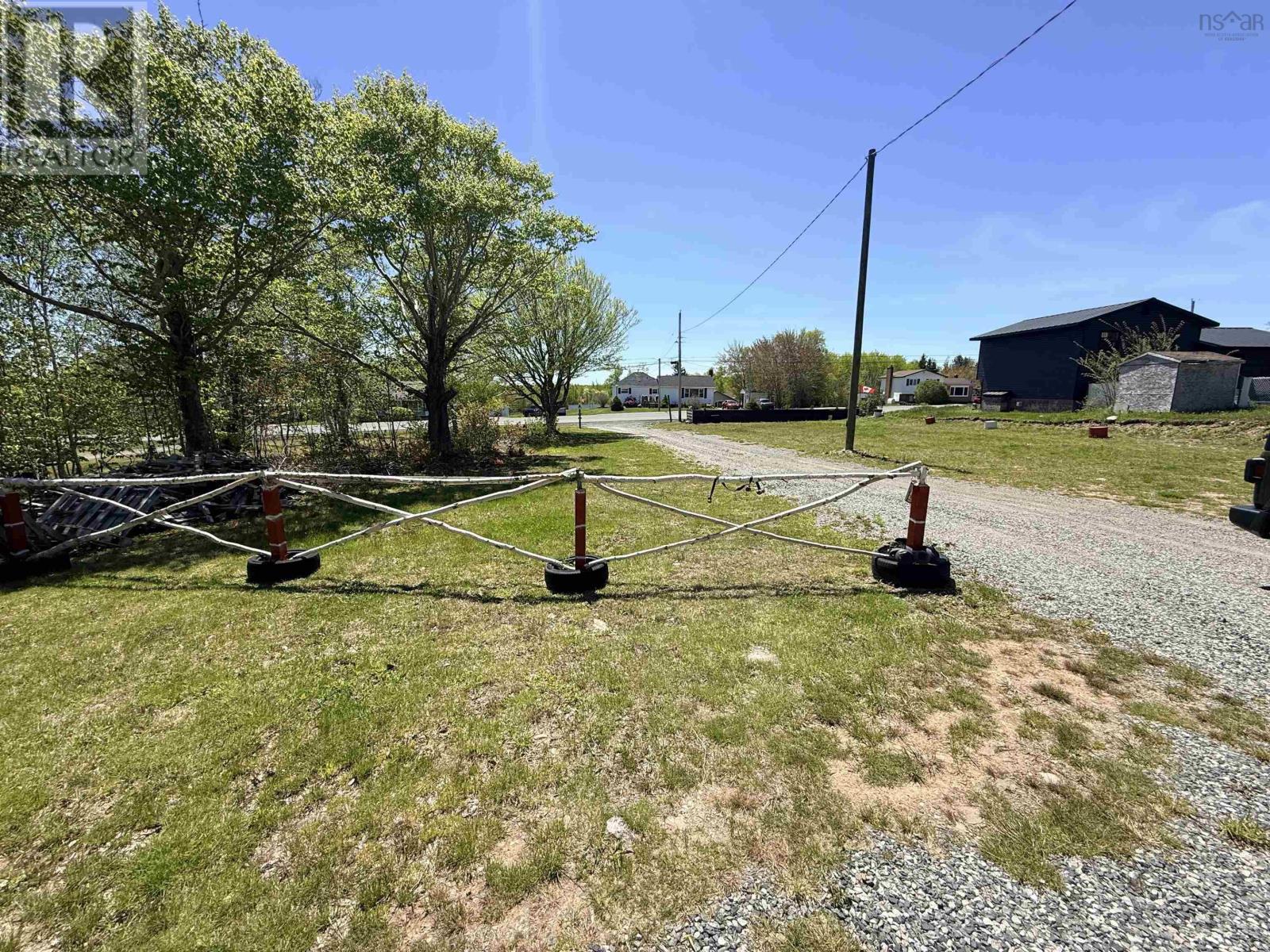 Property 6 of 32 of B1N3K7 897 Lingan Road