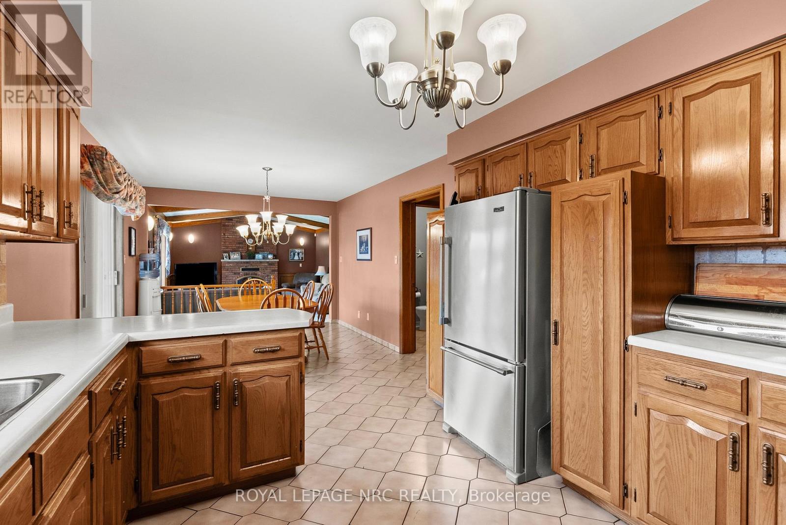 14 TUPPER DRIVE - 15