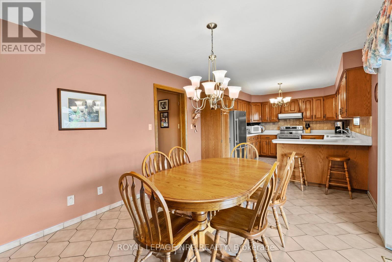 14 TUPPER DRIVE - 18