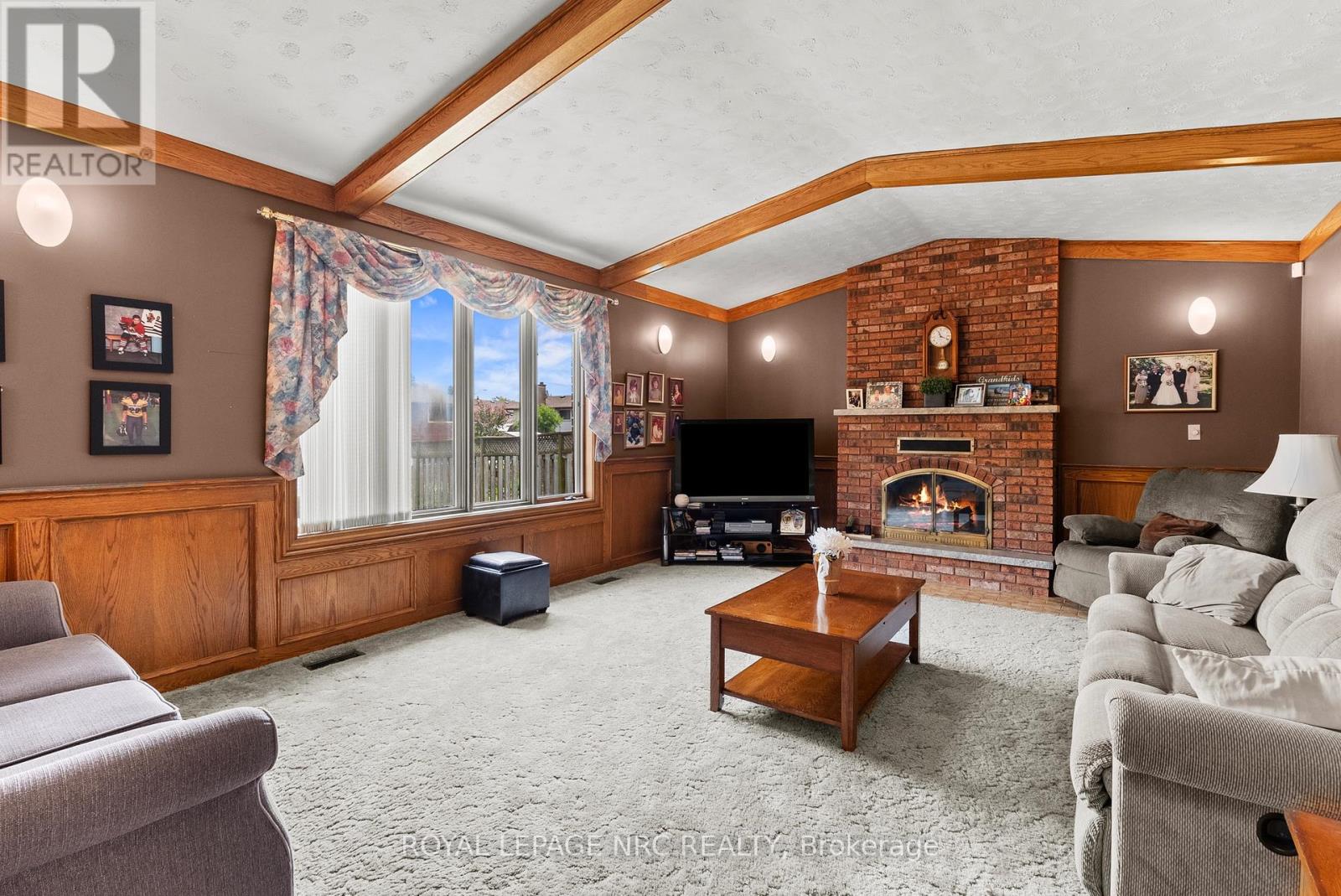 14 TUPPER DRIVE - 19