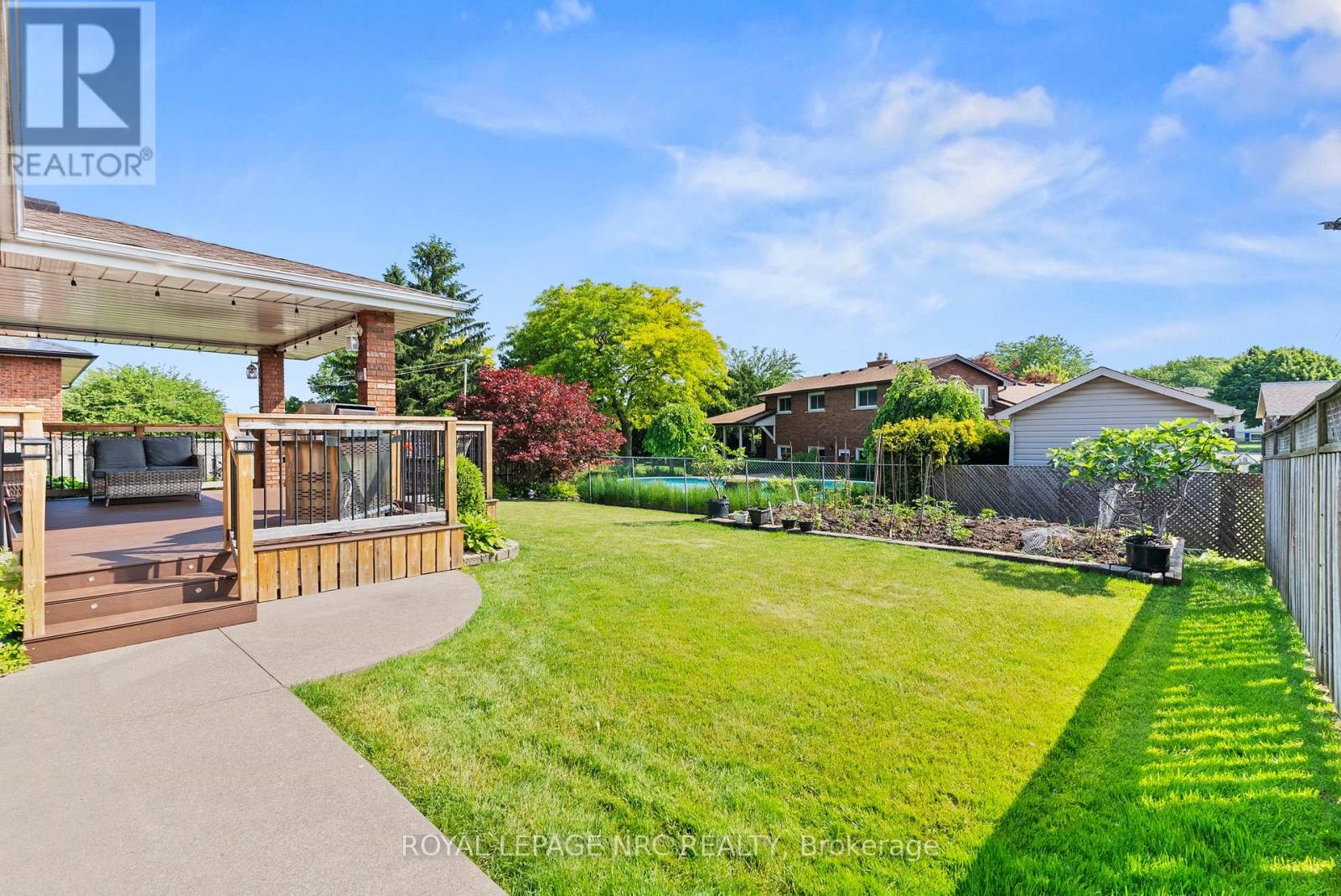 14 TUPPER DRIVE - 37