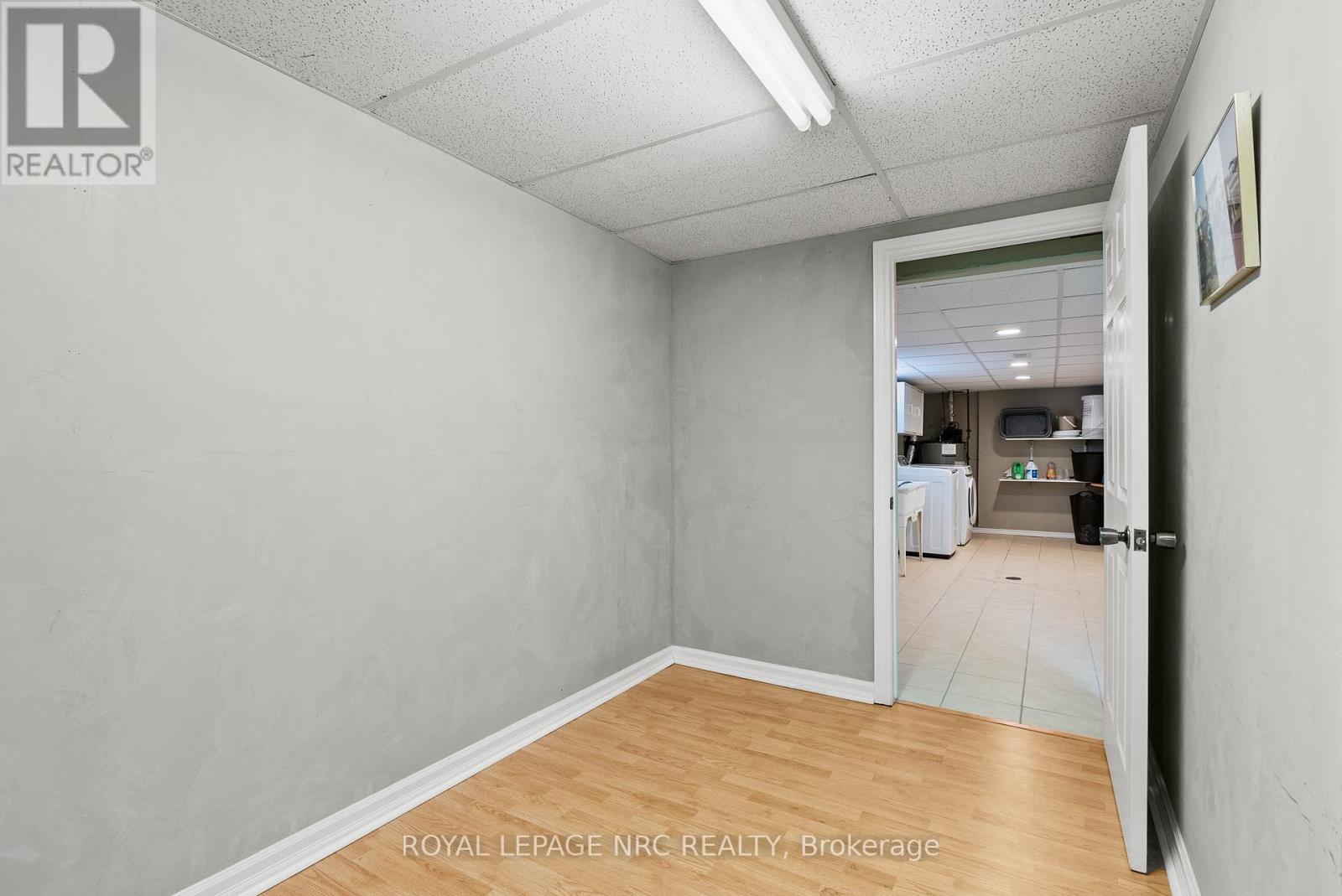 14 TUPPER DRIVE - 49