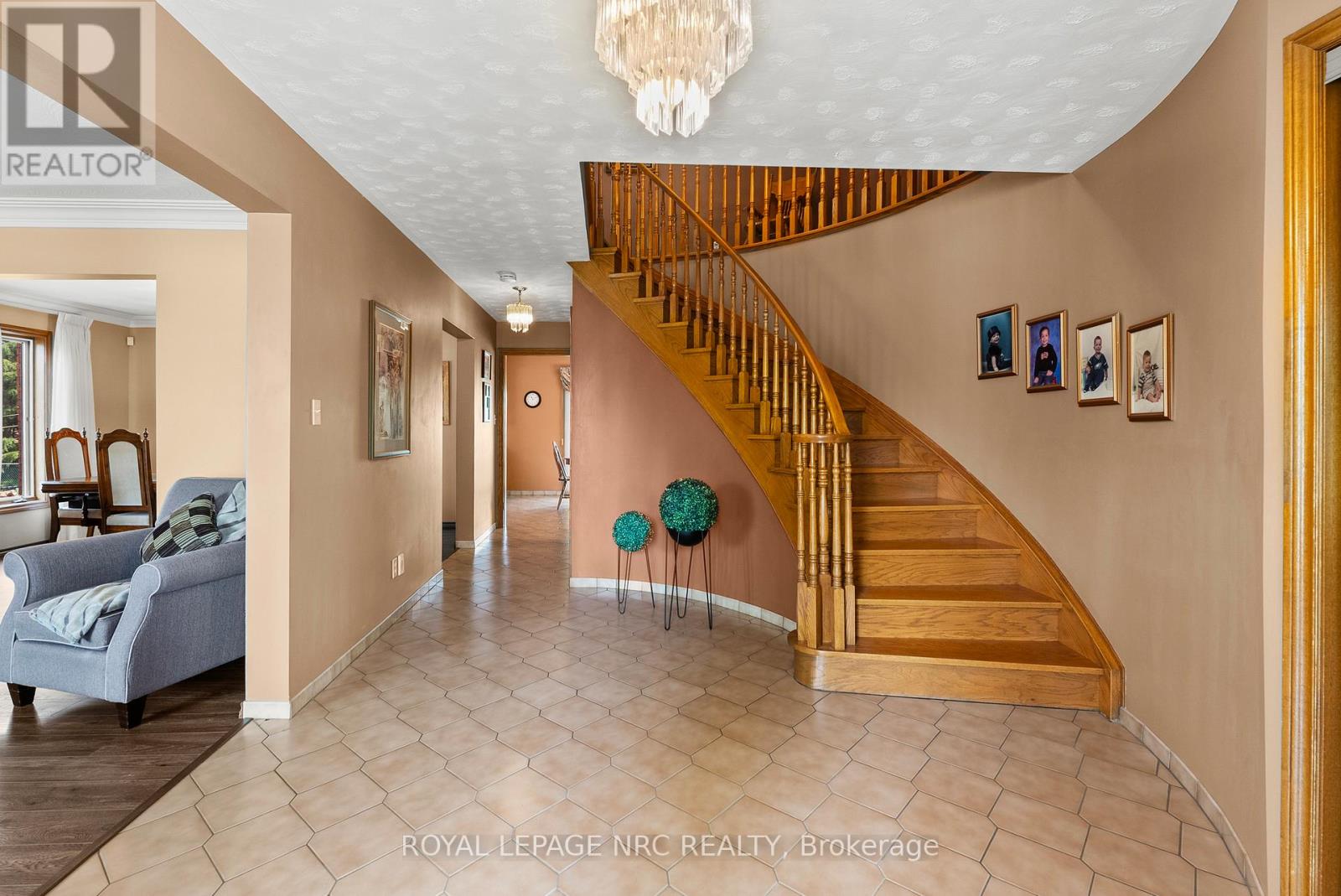 14 TUPPER DRIVE - 8