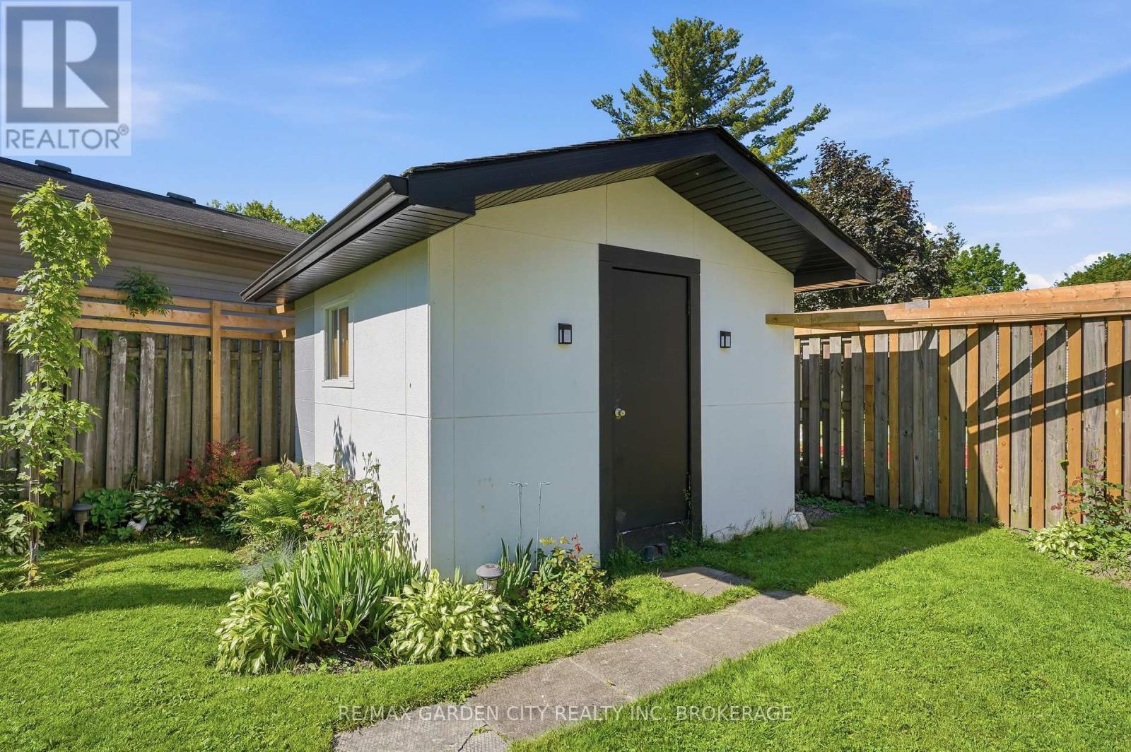 50 BEAMER AVENUE - 34