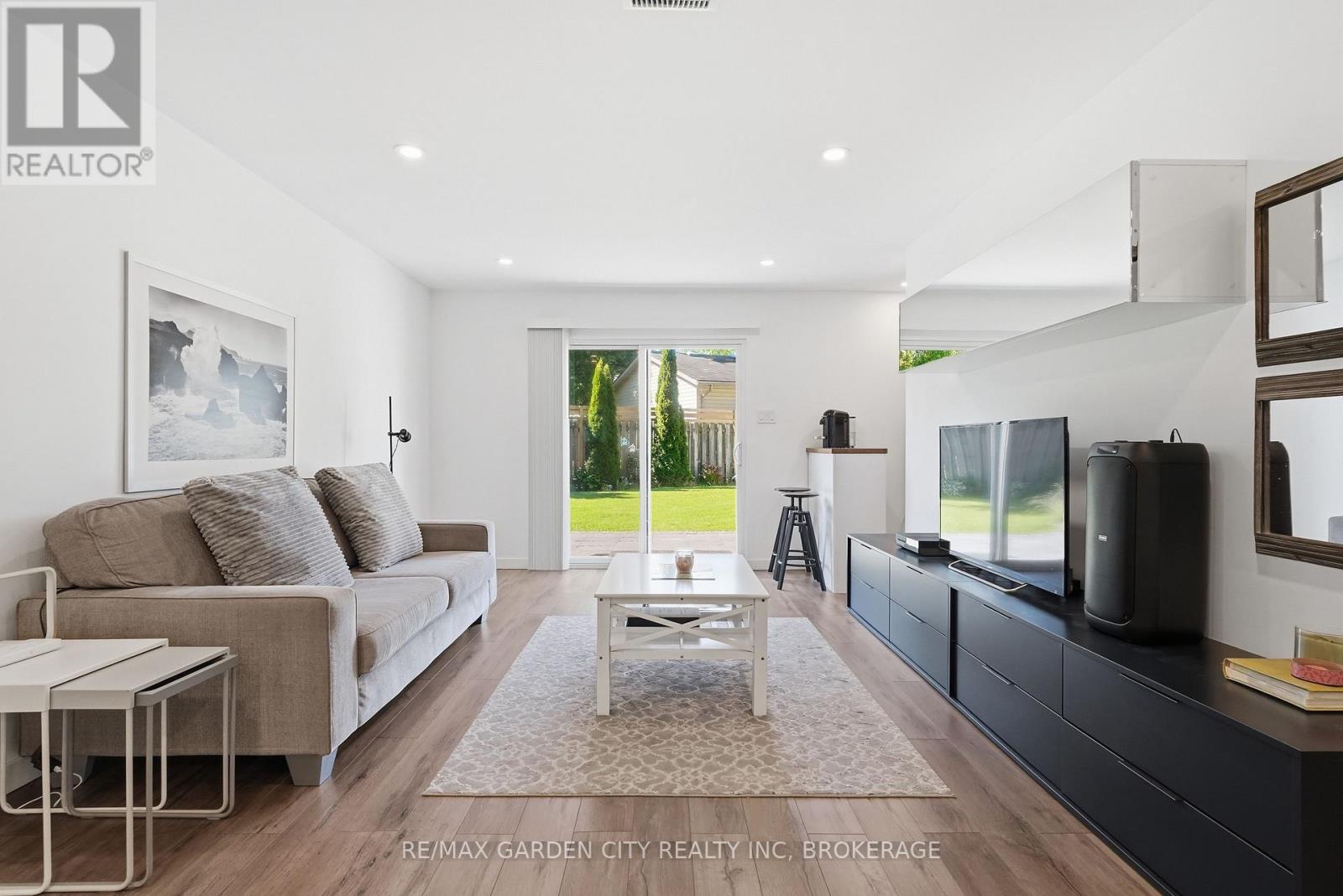 50 BEAMER AVENUE - 6