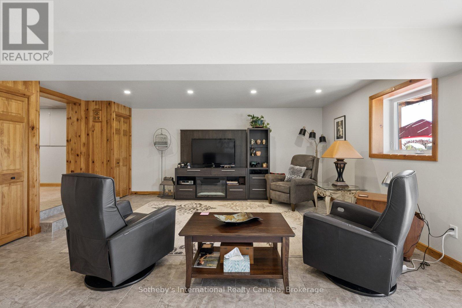 362 MCGARRY ROAD - 24