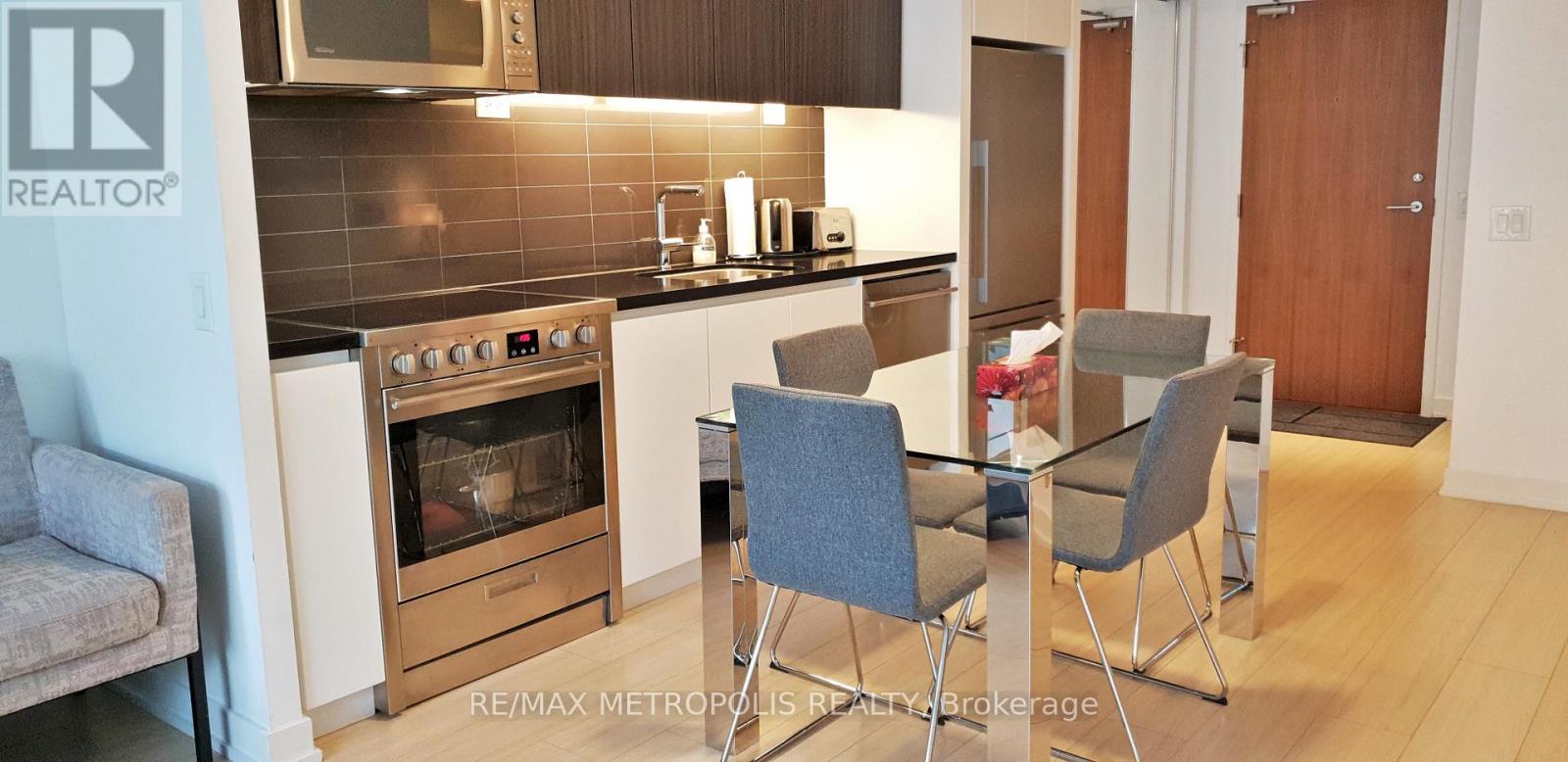 #516 85 QUEENS WHARF ROAD - 7