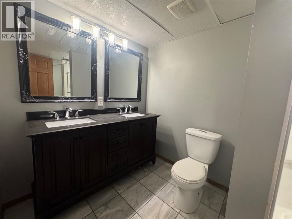 6013 63A Street — photo 20