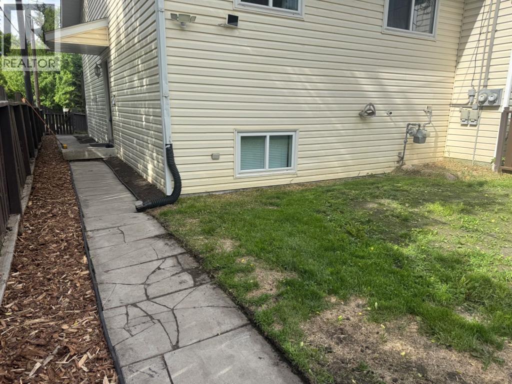 6013 63A Street — photo 25