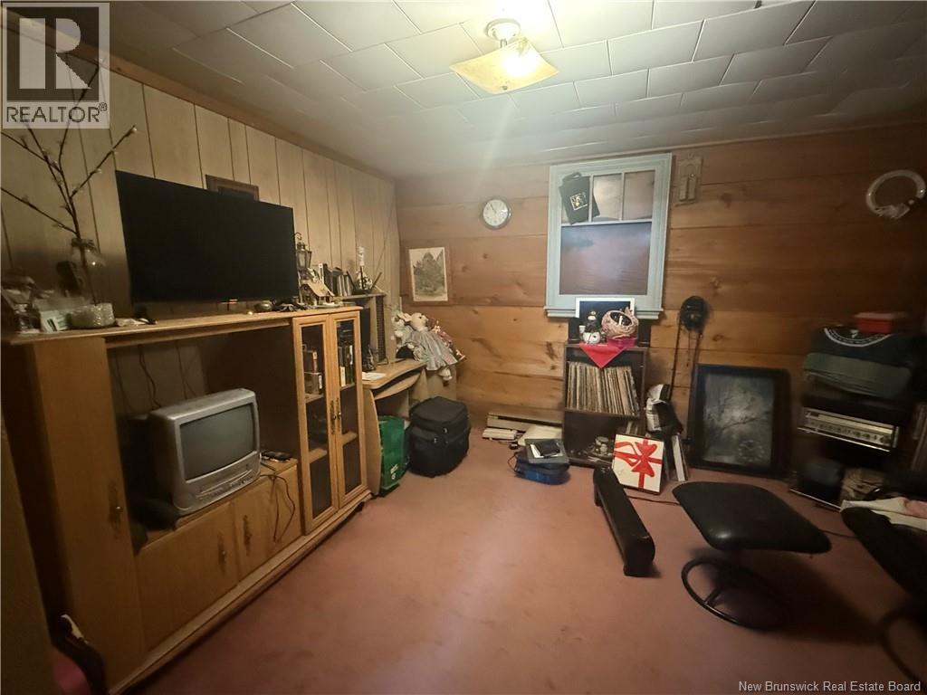8 North Black River Road - Image 18