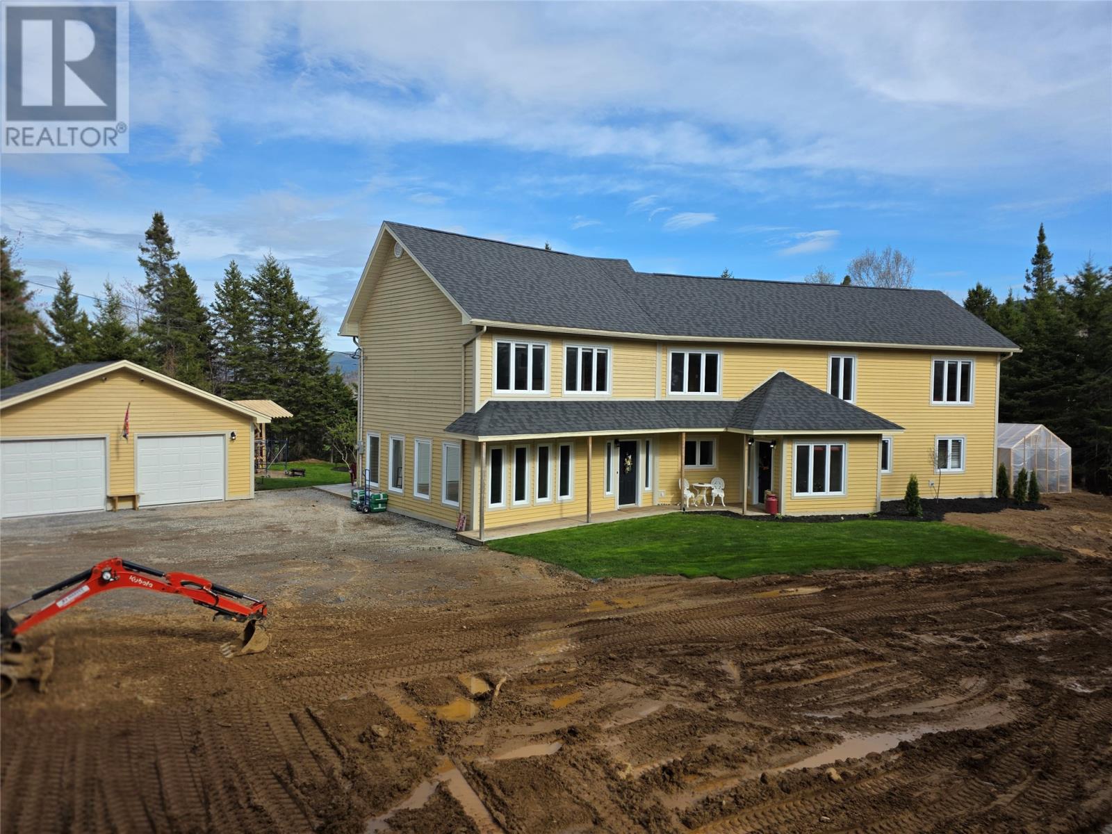 4 Brook Close - 2