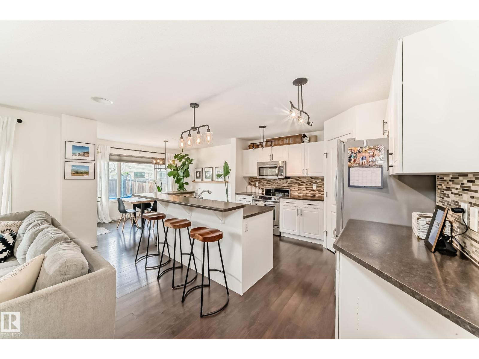 732 172 ST SW - photo 3