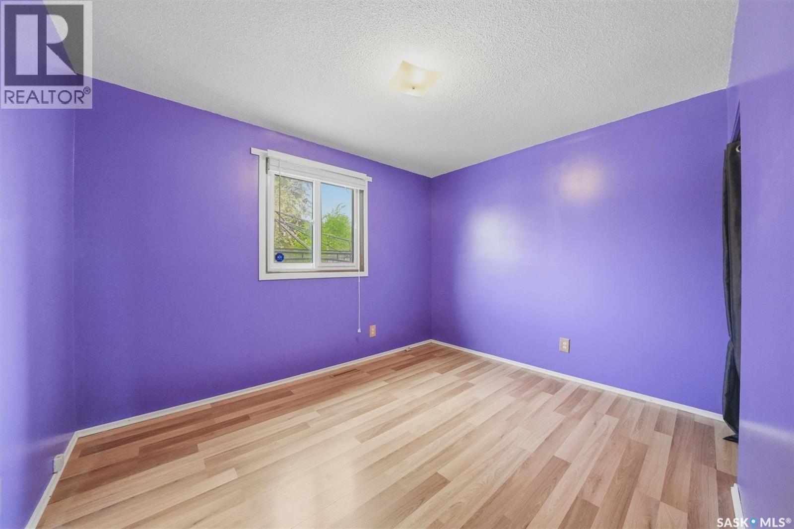 1305 W AVENUE N - 12