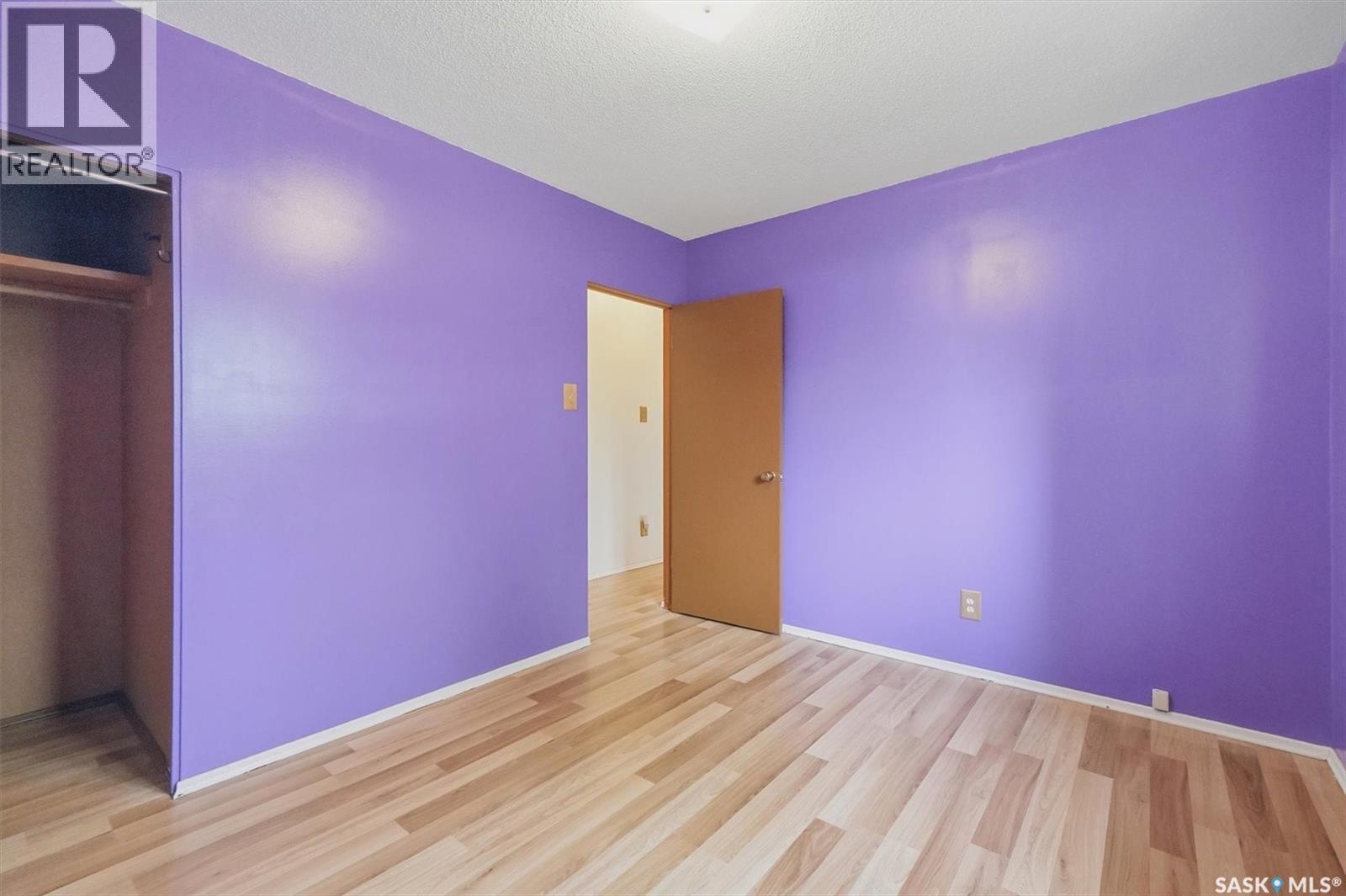 1305 W AVENUE N - 14