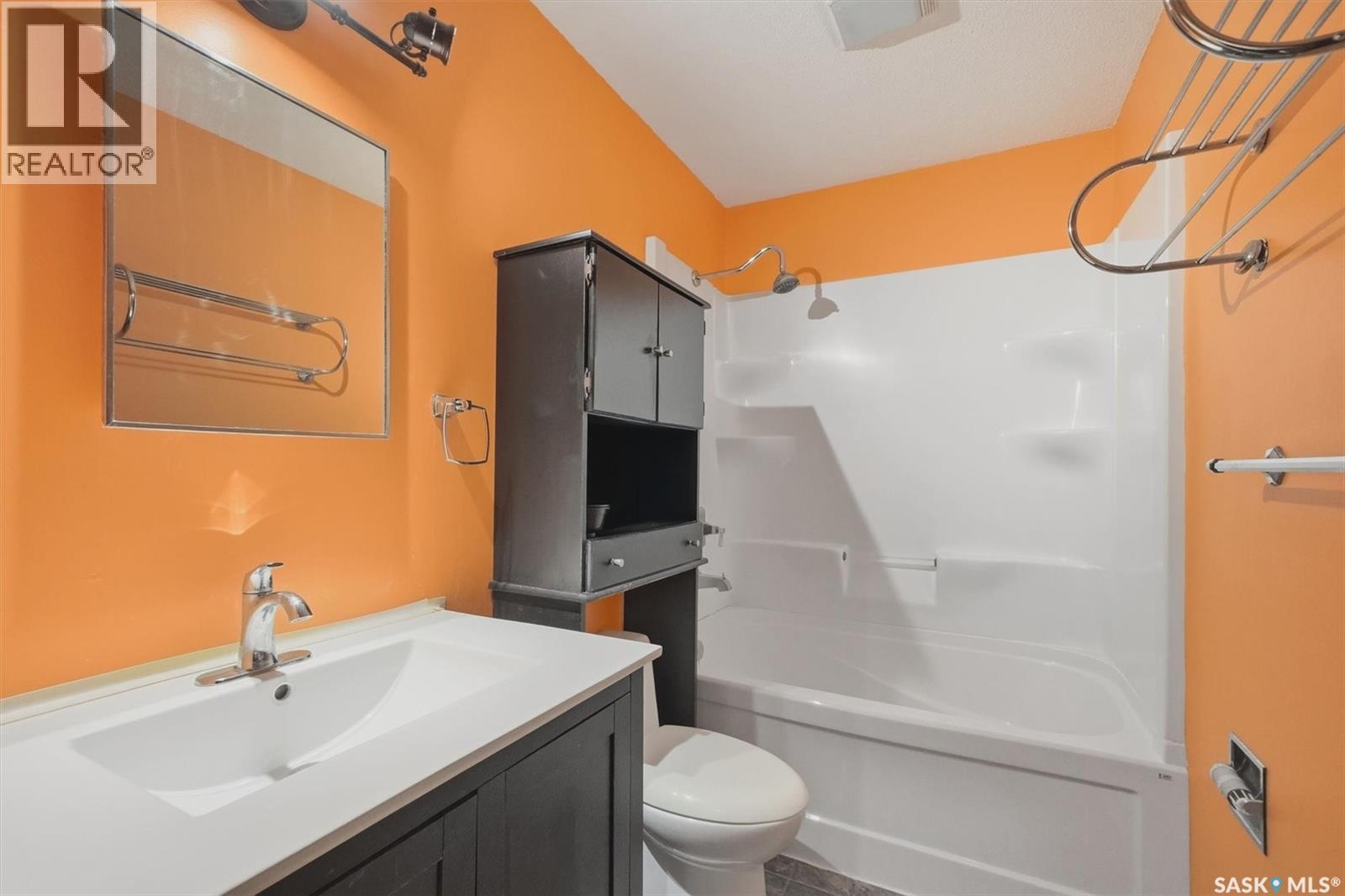 1305 W AVENUE N - 15